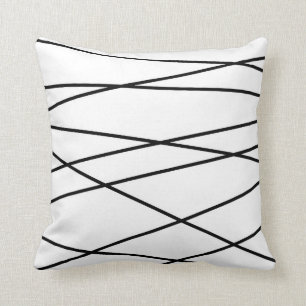 Coussin Géométrie linéaire noire et blanche