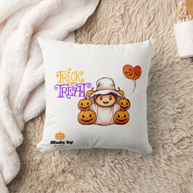 Coussin Ghost mignon avec Bac Citrouille ou traiter Hallow (Couverture)