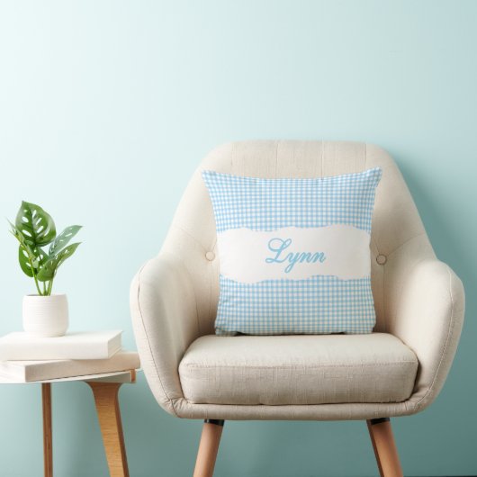 Coussin Gingham Bleu Rustique Nom Personnalisé (Chaise)