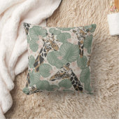 Coussin Girafe moderne sur fond couleur champignon  (Couverture)