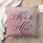Coussin Girly Pink Glitter Ombre Mr and Mrs Throw Pillow (Couverture)