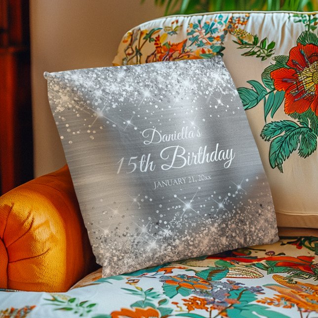 Coussin Glittery Silver Foil 15e anniversaire (Glittery Silver Foil 15th Birthday Throw Pillow)