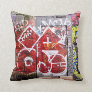 Coussin Graffiti secret d'allée