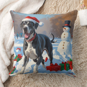 Coussin Grand Danois courant dans la neige avec un chapeau