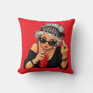 Coussin Grand-mère impertinente et rebelle faisant un doig