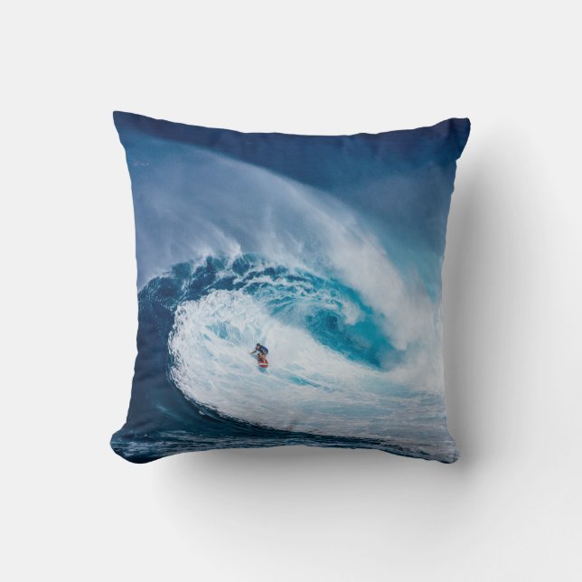 Coussin Grande vague surfant le carreau d'Oceanscape (Recto)