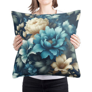 Coussin Gras en bleu et florale de crème délicate