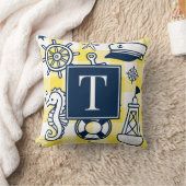 Coussin Gribouillages nautiques – Monogramme gingham jaune (Couverture)