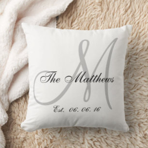 Coussin Gris Blanc Monogramme Cadeau de mariage pour jeune