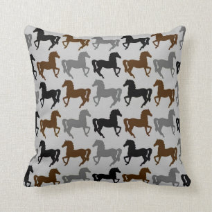 Coussin gris : Silhouettes noires, grises, Brown