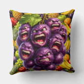 Coussin Grumpy grapes and angry fruit funny whimsical kitc (Verso)