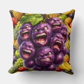 Coussin Grumpy grapes and angry fruit funny whimsical kitc (Recto)