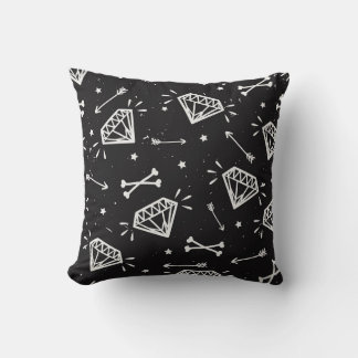 Coussin Grunge rock : diamants, os motif.