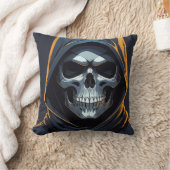 Coussin Guerrier du crâne à capuchon (Couverture)