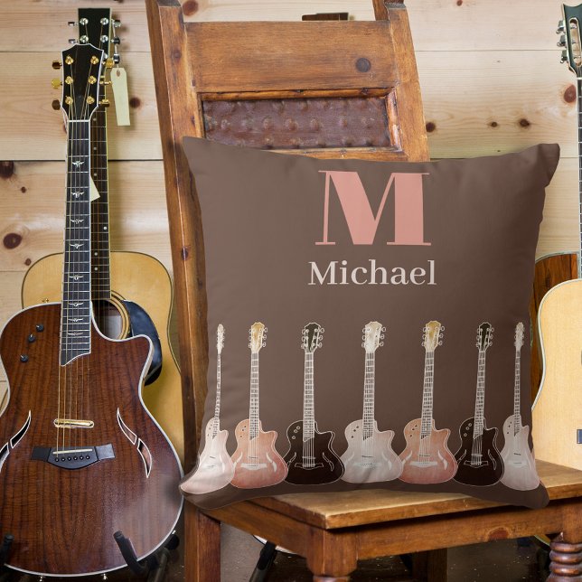Coussin Guitariste Monogramme Guitares Brown (Guitar lovers monogram brown rustic pillow)