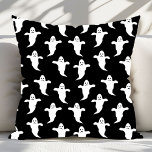 Coussin Halloween moderne simple noir et blanc Fantômes<br><div class="desc">Élevez votre décor d'Halloween avec l'oreiller à lancer d'Halloween moderne simple noir et blanc Fantômes Halloween. Doté d'un design minimaliste noir et blanc avec des motifs ludiques de fantômes, cet oreiller de lancer ajoute une touche subtile mais festive à votre maison. Parfait pour les canapés, les chaises ou les lits,...</div>