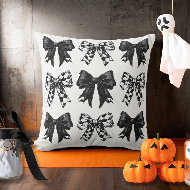 Coussin Happy Halloween Noir coches Coquette (Happy Halloween Black checked bows Coquette Throw Pillow)