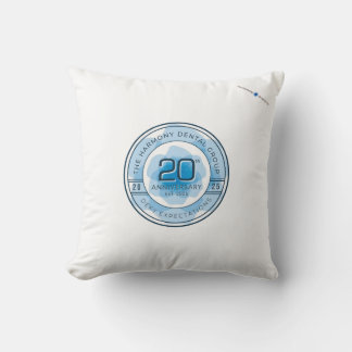 Coussin Harmony Dental 20th Anniversary Throw Pillow