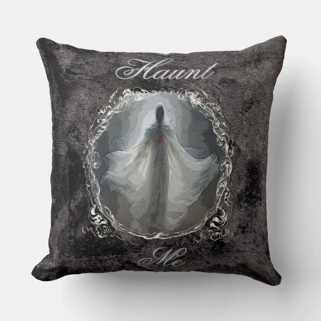 Coussin Haunt Me  (Recto)