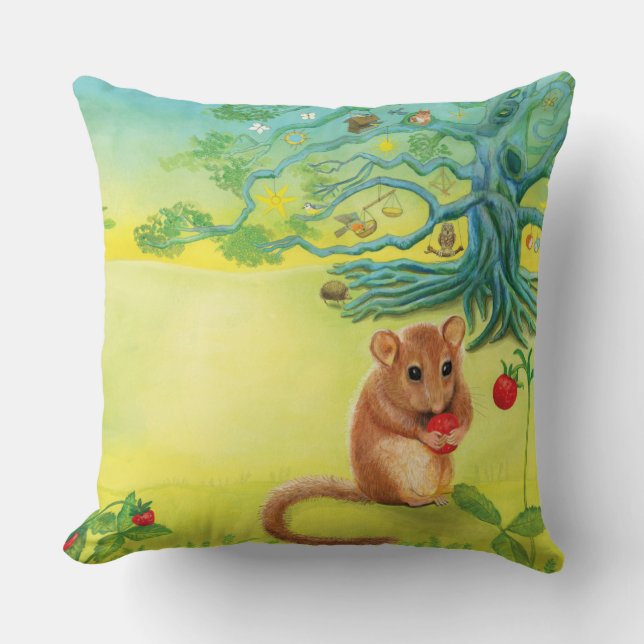 Coussin Hazel Dormouse Manger Fraise Sauvage (Recto)