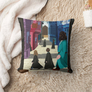 Coussin Hermione, HARRY POTTER™ & Hagrid dans Diagon Alley