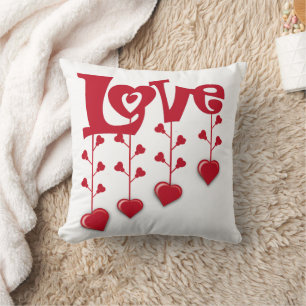 COUSSIN HEUREUX JOUR DE LA VALENTINE 2024 LOVE RED HEART