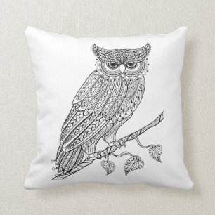 Coussin Hibou magique inspiré se reposant sur la branche