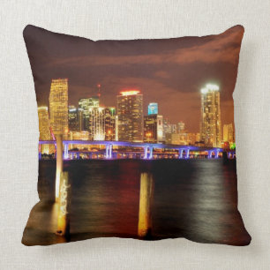 Coussin Horizon de Miami la nuit, la Floride
