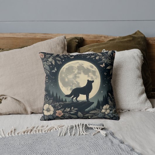 Coussin Howling Wolf Foliage