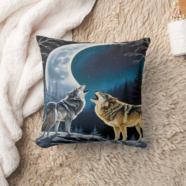 Coussin Howling Wolves Under Moonlight. (Couverture)