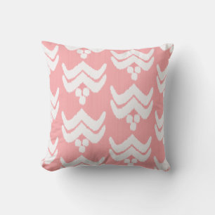 Coussin Ikat floral stylisé - rose corail et blanc
