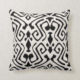 Coussin ikat noir et blanc chic moderne