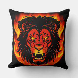 Coussin Illustration de Lion Fougueux Entouré de Flamboyan