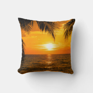 Coussin Illustration de palmier couché de soleil sur la pl