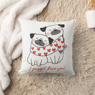 Coussin Illustration d'un couple de Pug mignon avec des cœ
