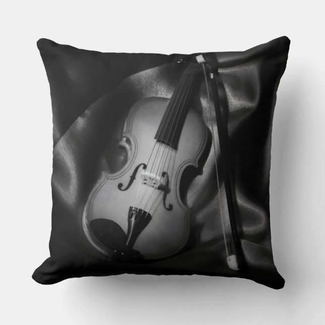 Coussin Image en noir et blanc d'un violon nature morte (Recto)