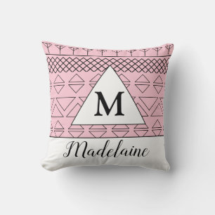 Coussin Impression de motif géométrique rose avec nom et m
