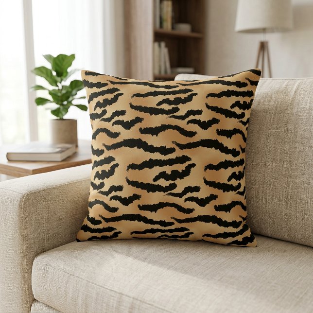 Coussin Impression tigre noir et or Rayures d'animaux Moti (Animal Print Tiger Pattern Pillow)