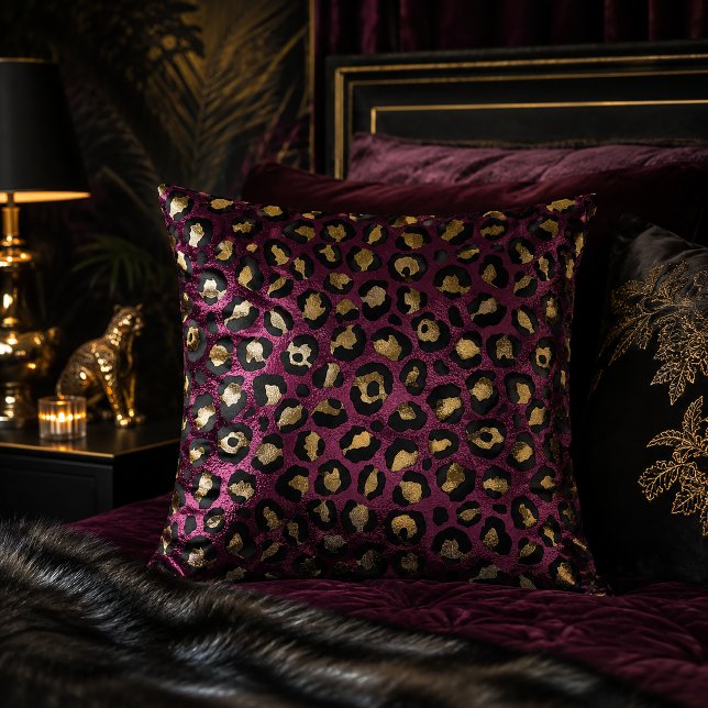 Coussin Imprimé animalier léopard bordeaux et or (Créateur téléchargé)