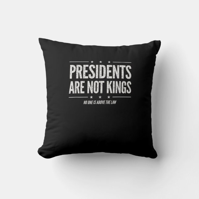 Coussin In America Presidents Are Not Kings Retro Classic (Recto)