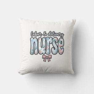 Coussin Infirmière en salle d'accouchement Chemise florale