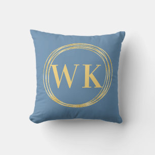 Coussin Initiales de Monogramme moderne Dusty Blue Gold Ce