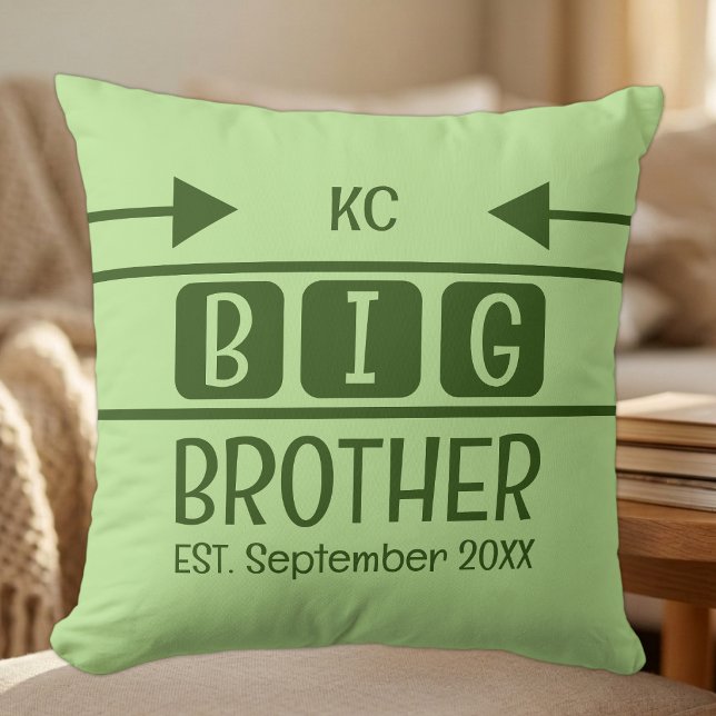 Coussin Initiales grand frère année mois établis vert (Créateur téléchargé)