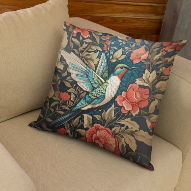 Coussin Inspiré par l'élégant colibri William Morris volan (Créateur téléchargé)