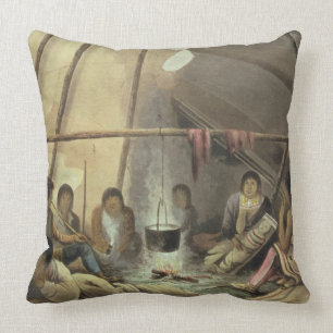 Coussin Intérieur d'une tente indienne de Cree, le 25 mar