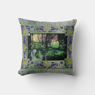Coussin Into the Woods par Alexandra Cook
