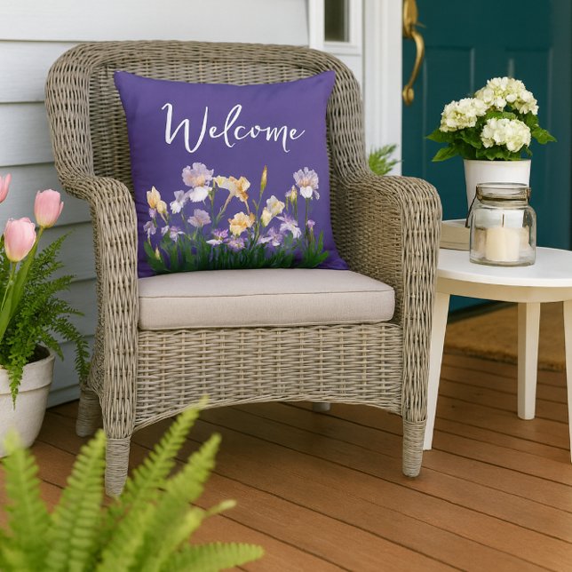 Coussin Iris Floral Violet Bienvenue  (create cozy outdoors ambiance with porch throw pillows .)