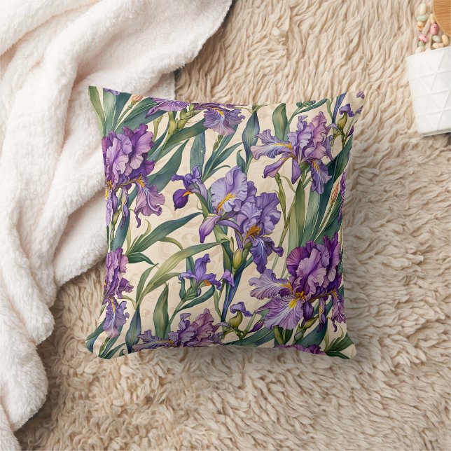 Coussin Iris violet sur Ecru Scroll (Couverture)