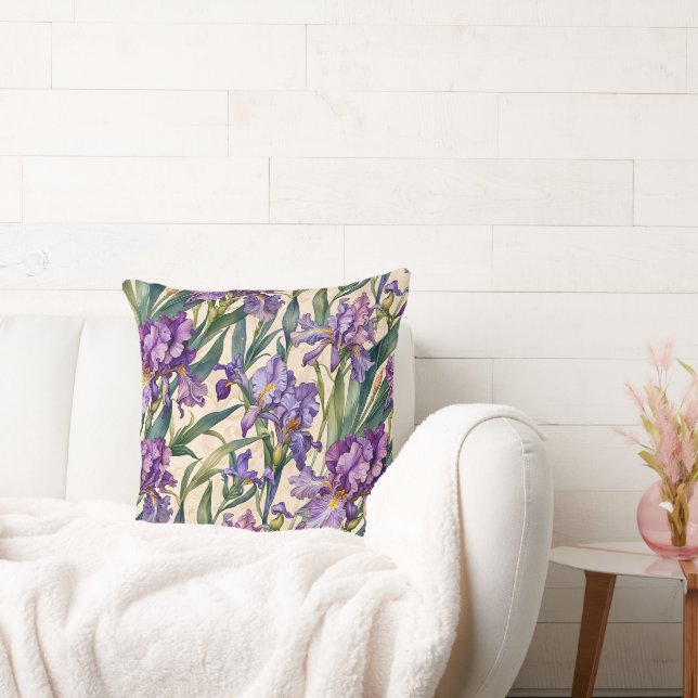 Coussin Iris violet sur Ecru Scroll (Canapé)