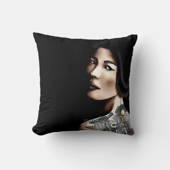 Coussin Japonaise tatouée (Recto)